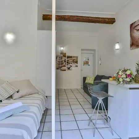 Mari 117 - Center Appartement *